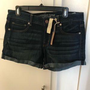 AE Midi Dark Wash Short